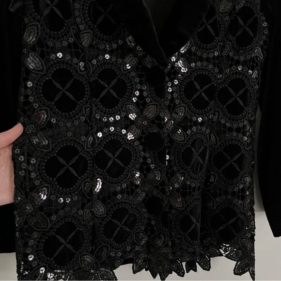 RARE VINTAGE Sagaie Paris Black Velvet Crochet Lace Sequin Blazer, Size 2 - Picture 4 of 15